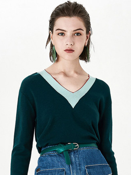 荷比俪女装品牌2019秋季新款长袖落肩休闲羊毛衫上衣V领撞色针织衫