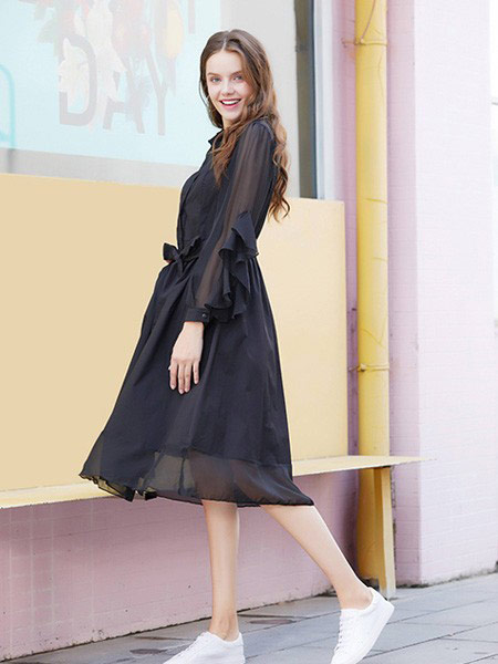 音菲梵女装品牌2019春夏新款透明长袖中长款时尚气质简约优雅连衣裙