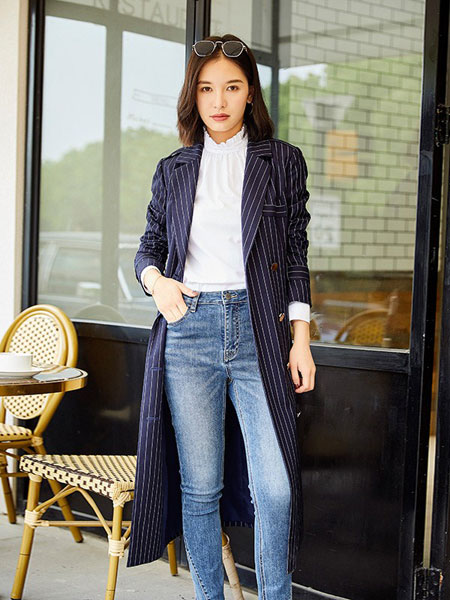 朝花夕拾女装品牌2019秋冬新款韩版休闲小个子长袖小西服上衣潮
