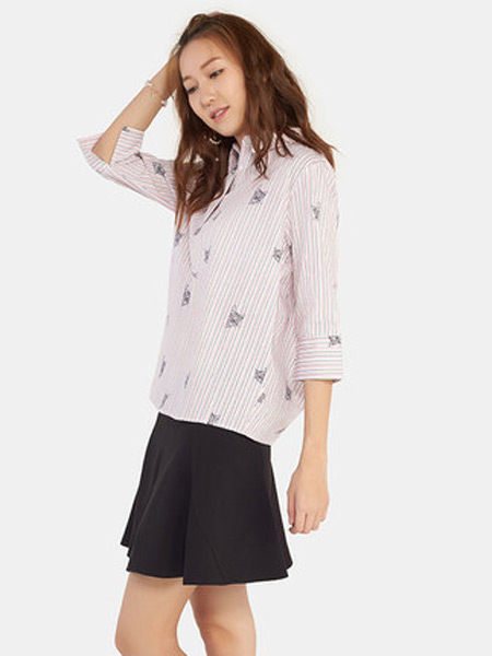 ETAM女装品牌2019春夏新款条纹可爱花色衬衫