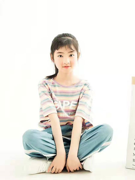 贝力高童装品牌2019春夏宽松印花条纹短袖T恤
