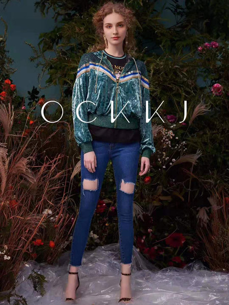 OCKKJ女装品牌2019秋季新款时尚百搭棒球服彩条拼接亮片夹克外套