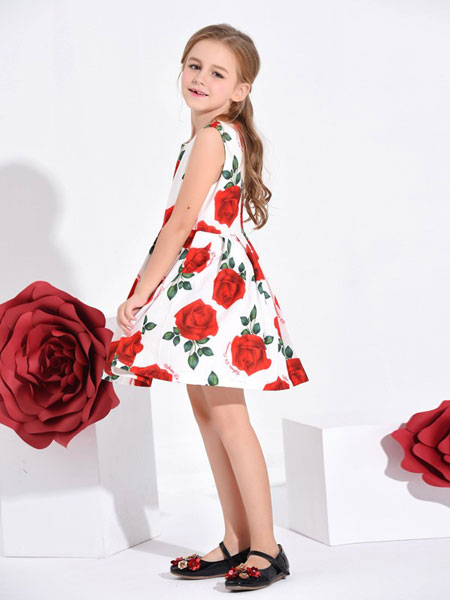 诺贝达童装品牌2019春夏新款儿童花朵吊带裙