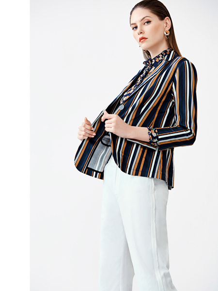庄姿妮女装品牌2019春夏新款时尚复古撞色条纹宽松洋气长袖短款外套