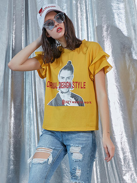 卡布依女装品牌2019春夏新款棉纶字母胶印短袖T恤