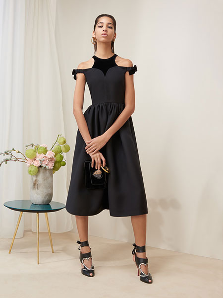 Fendi芬迪女装品牌2019春夏新款欧美黑色晚礼服时尚气质收腰显瘦连衣裙