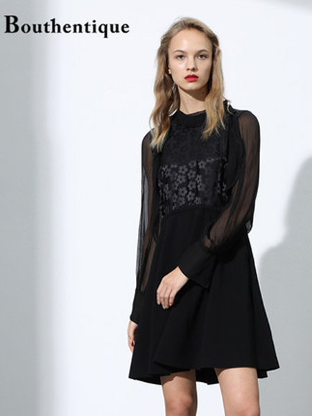bouthentique女装品牌2019秋季新款黑色中长款印花长袖连衣裙
