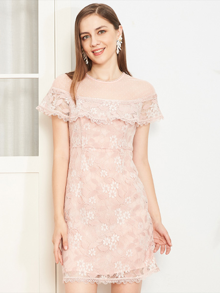 斯尔丽女装品牌2019春夏新款蕾丝长款修身短袖连衣裙