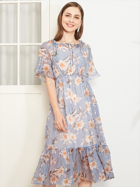 斯尔丽女装品牌2019春夏新款舒适长款修身喇叭袖连衣裙