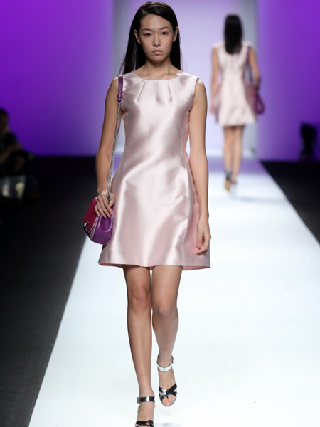 BEE BY HEBEECO女装品牌新款无袖修身气质粉色连衣裙