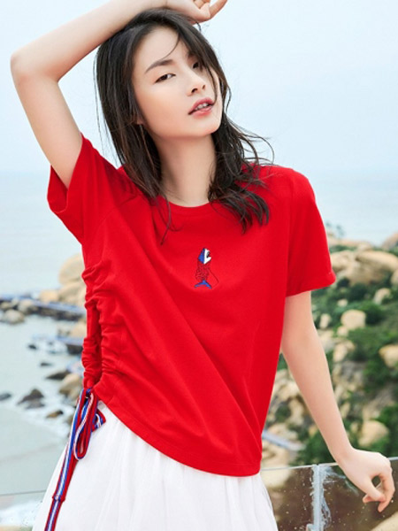 BUKHARA布卡拉女装品牌2019春夏新款宽松韩版时尚印花短袖t恤