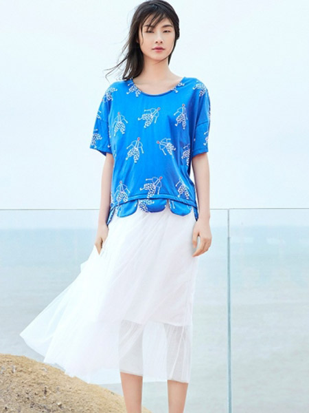 BUKHARA布卡拉女装品牌2019春夏新款棉麻文艺印花上衣
