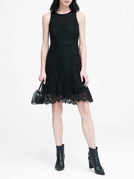 laura biagiotti女装品牌2019春夏新款黑色无袖高腰A字裙蕾丝连衣裙