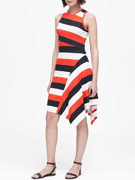laura biagiotti女装品牌2019春夏新款韩版圆领条纹撞色条纹连衣裙