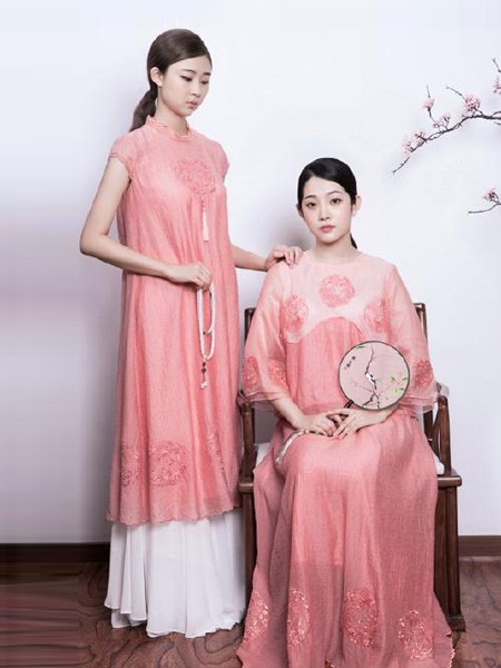久亿女装品牌2019春夏中国风粉色长裙