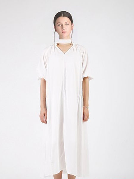 伊思君凯女装品牌2019春夏白色棉丝混纺拼接长款连衣裙