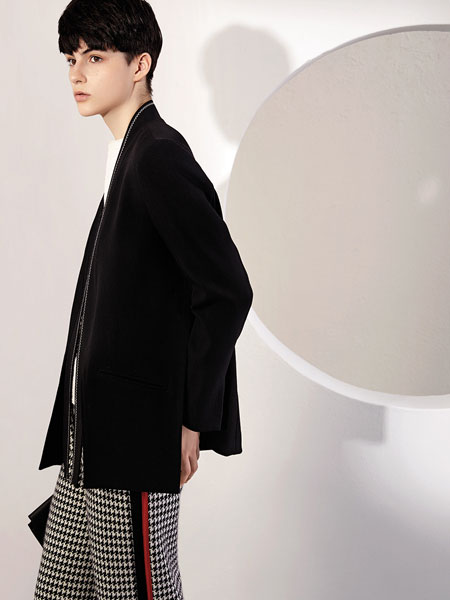 意澳女装品牌2019秋冬羊毛羊绒简洁针织衫