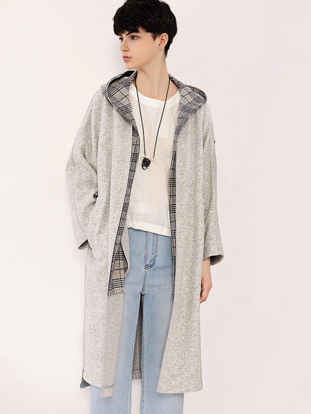 意澳女装品牌2019秋冬后背绣花连帽A型长款毛衣开衫