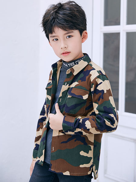 嗒嘀嗒童装品牌2019秋冬男童迷彩风衣外套儿童中长款