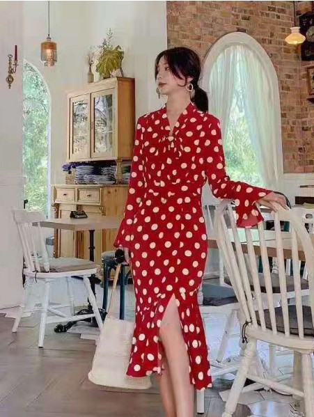 芝麻e柜女装品牌,不断提升终端顾客衣着品味