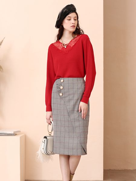 百图女装品牌2019秋冬镂空针织衫开叉打底衫红色宽松上衣