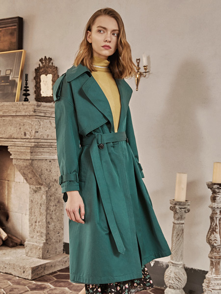 迪笛欧女装品牌2019秋季新款小清新墨绿色西装领双排扣风衣外套