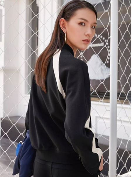 洛瑞琳女装品牌2019秋季新款黑色休闲条纹针织开衫外套