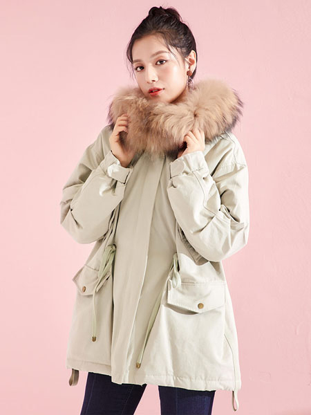 千仞岗女装品牌2019秋冬时尚轻薄羽绒服