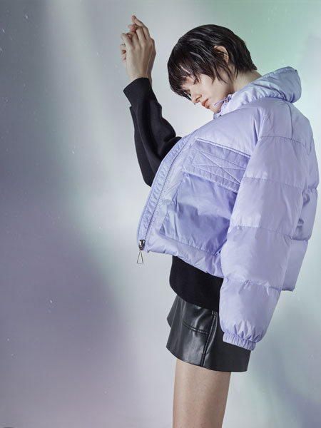 UZZU女装品牌2019秋冬紫色羽绒服 保暖