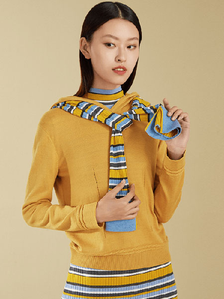 维格娜丝女装品牌2019秋冬爆款打底衫