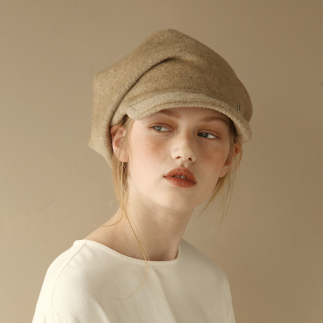 BROWN HAT2019秋冬新款纯色蓓蕾帽子