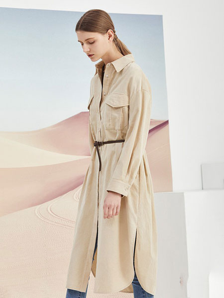 沙与沫女装品牌2020春夏新款丝绸大衣