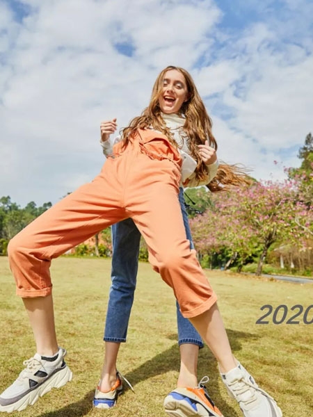 麦寻女装品牌2020春夏新款纯色吊带工作裤