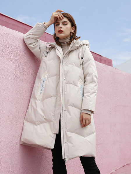 吉米赛欧女装品牌2019秋冬新款纯色带帽羽绒大衣