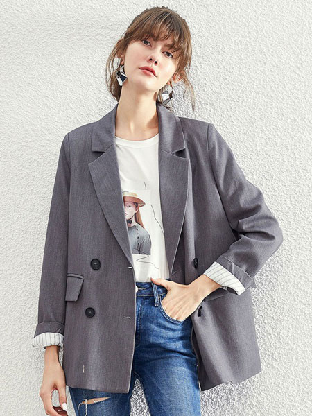 戈蔓婷女装品牌2019秋冬新款纯色翻领夹克 成熟显气质