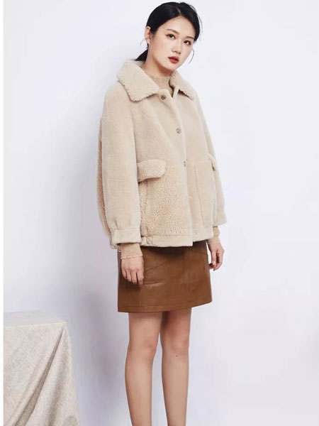 峦左女装品牌2019秋冬新款纯色颗粒绒夹克 显气质