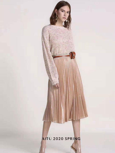 艾托奥女装品牌2020春夏新款毛呢纯色裙子套装