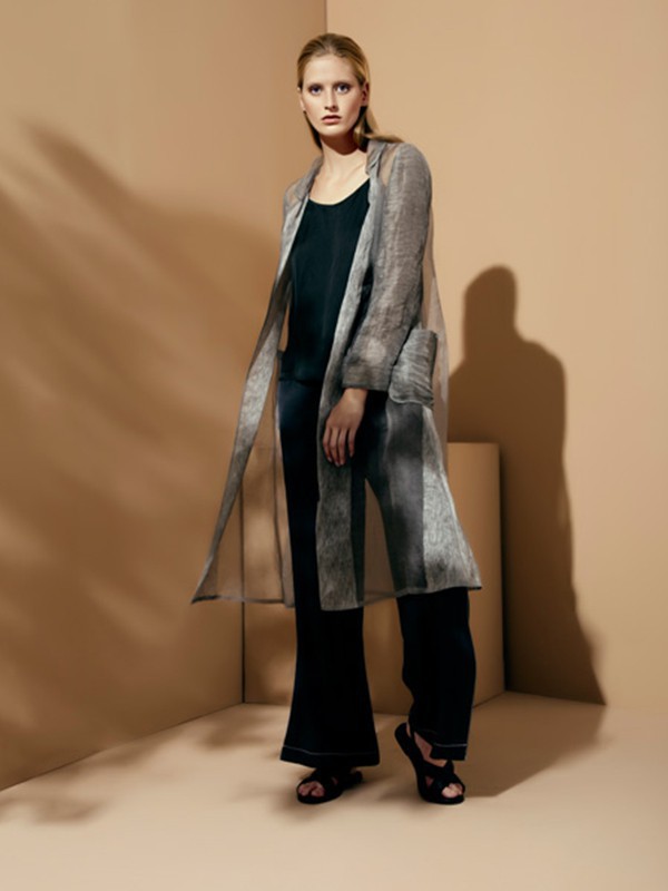 WJS唯简尚女装品牌2020春夏新款纯色透纱披风