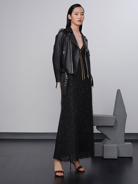 荷比俪女装品牌2020春夏新款真皮气质外套