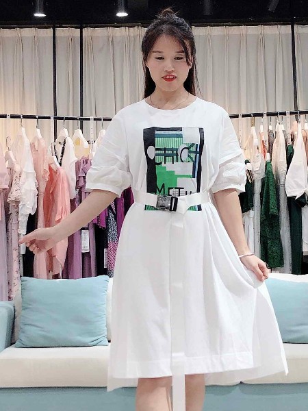 广州漫天映雪服饰女装品牌2020春夏新品