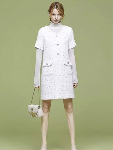 朗斯莉女装品牌2020春夏新款纯色波点纽扣连衣裙