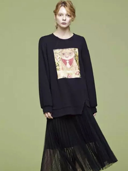 朗斯莉女装品牌2020春夏新款纯色图案简洁长袖上衣