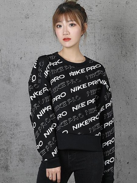 Nike耐克女装2020春季运动短款圆领时尚logo印花卫衣CJ3589-010