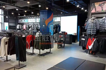 年轻人创业选择正品阿迪达斯耐克折扣店加盟怎么样