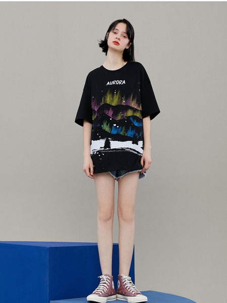 阔色kuose女装品牌2020春夏新款韩版时尚极光印花T恤潮黑色宽松短袖上衣女