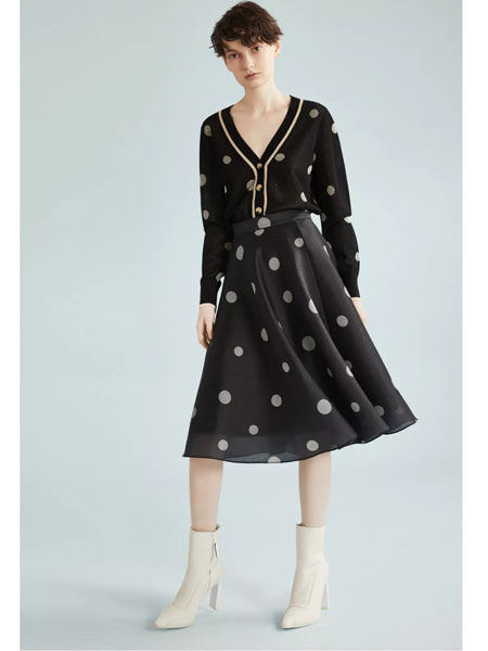 Rhema女装品牌2020春夏新款精致多变的波点重回复古风潮连衣裙