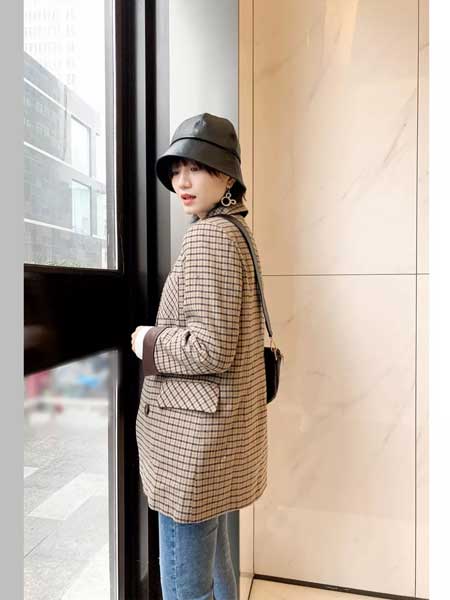 雅美瑞女装品牌2020春夏新款韩版格子风衣