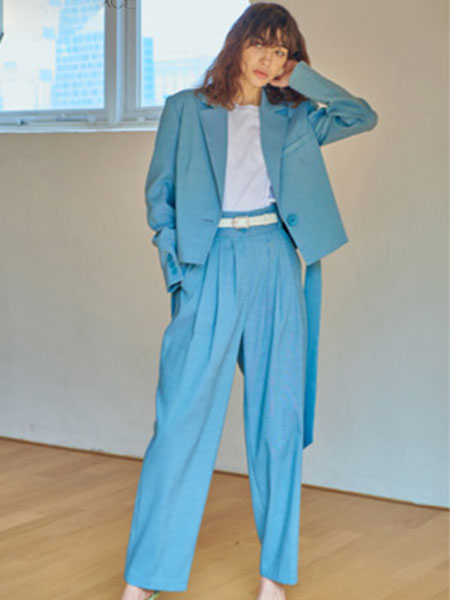 艾匹思女装品牌2020春夏新款纯色休闲气质西装套装