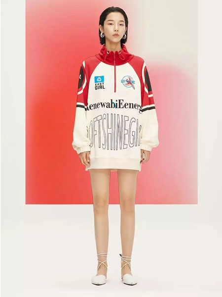 LOFT SHINE女装品牌2020春夏拼色字母长款卫衣