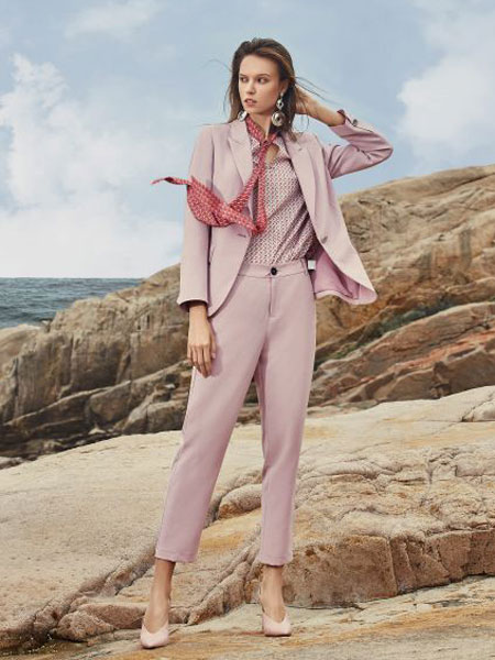 迪卡轩女装品牌2020春夏新款纯色个性气质西装套装